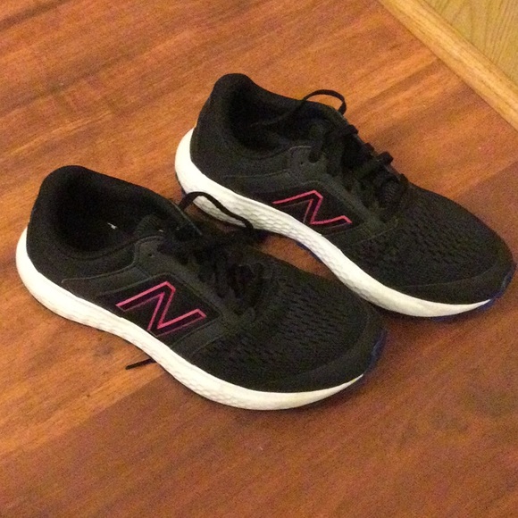 Shoes - Picture 6 of 7